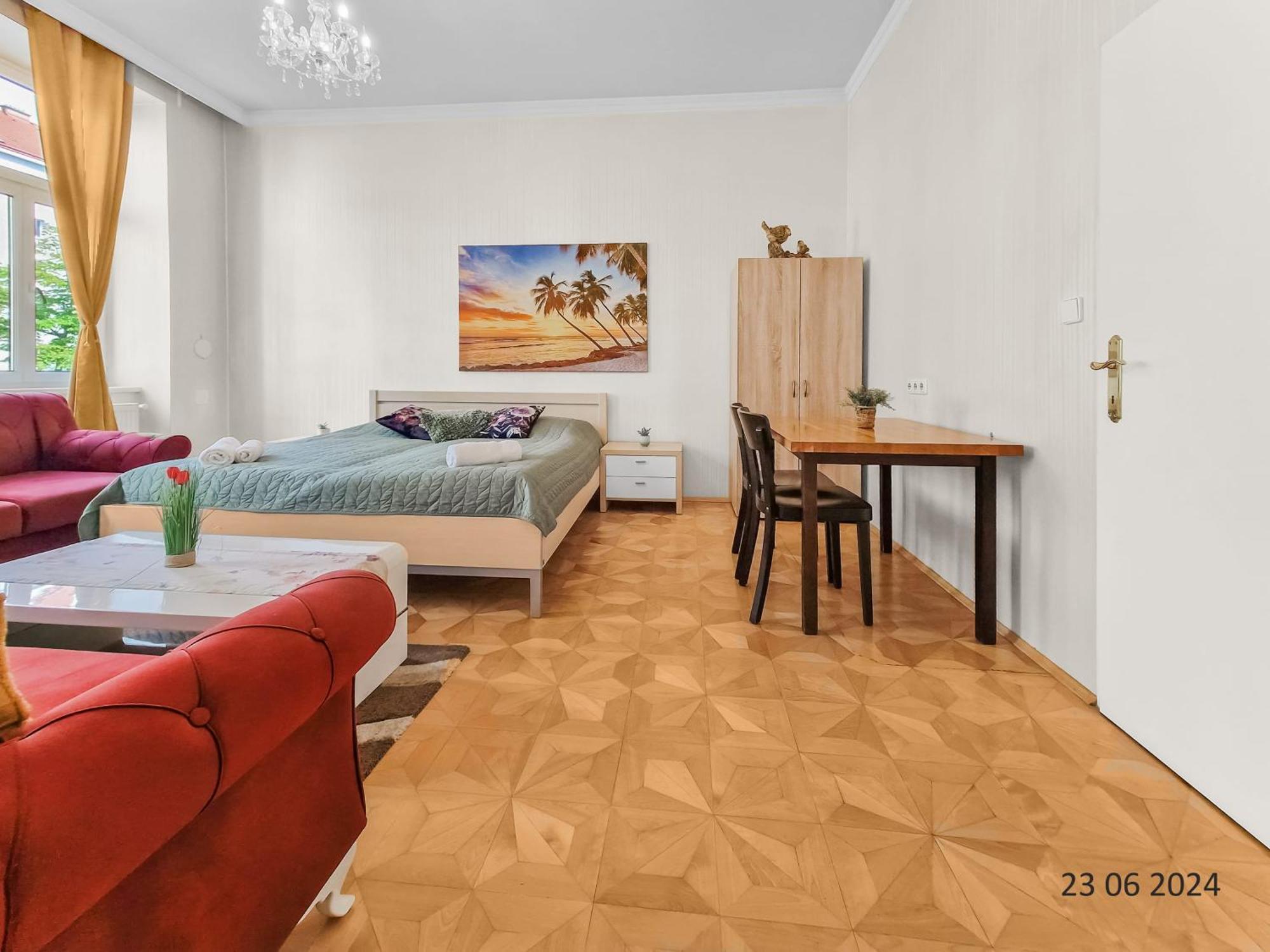 Four-bedroom, Four King-size Comfort Apartment *
